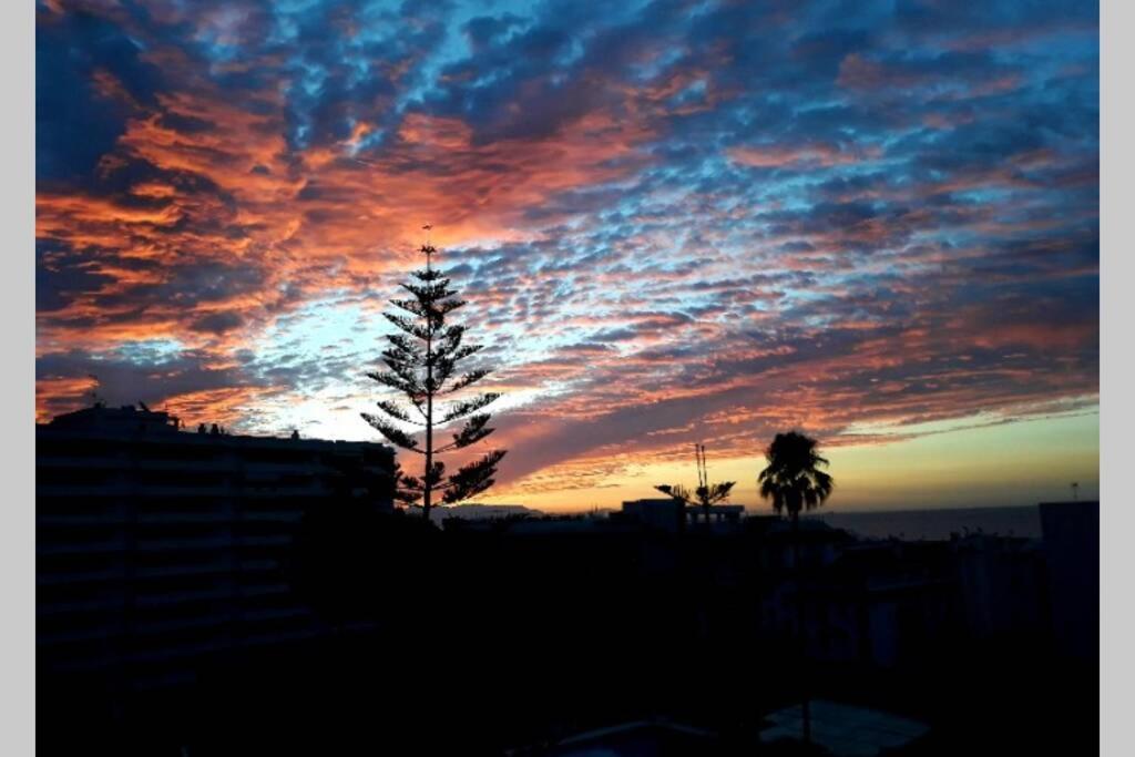 Carihuela Palace Torremolinos Buitenkant foto